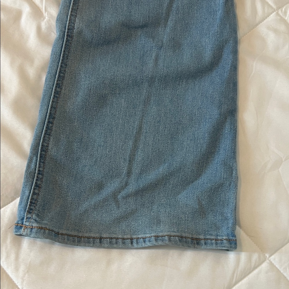 Old Navy Light Blue Flare Jeans - Picture 4 of 6